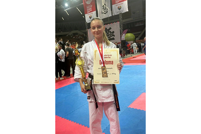 Pilisi sportolónak, Barabás Boglárkának ítélte oda a mai napon,  Pest Vármegye Önkormányzatának Közgyűlése, a Pest Vármegye Sport Díjat.