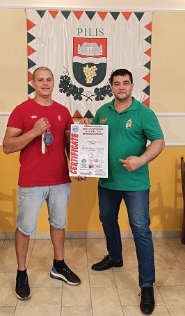 Nagyszerű sporteredményeket ért el városunk lakója a 34 éves Hunyadi Krisztián, aki elmondása szerint Pilisért is harcol a ringben.